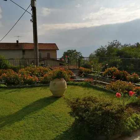 Marimilen Sulla Collina Soleggiata Del Lago Maggiore *